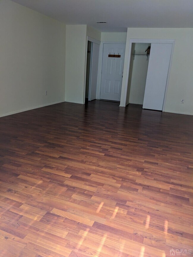 Foto del edificio - 1806 Edison Glen Terrace