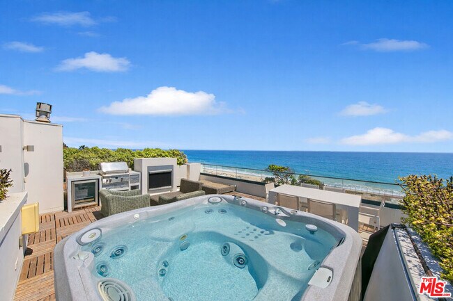 Foto del edificio - 22065 Pacific Coast Hwy