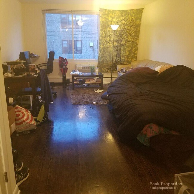 Foto del edificio - 1743 W Roscoe St