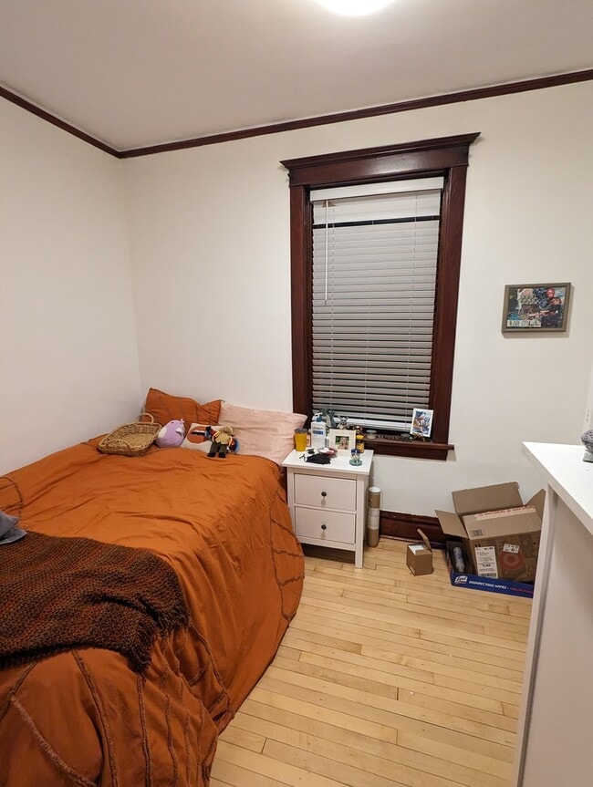 Building Photo - 1133 N Winchester Ave