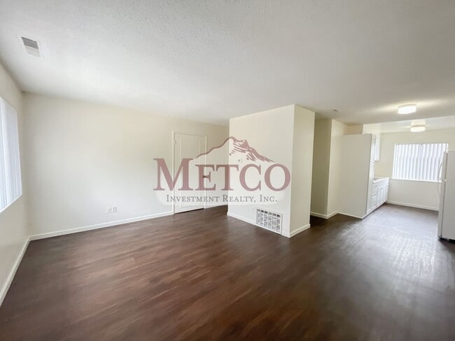 Building Photo - 175 G St