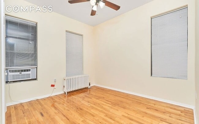 Building Photo - 270 E 78th St