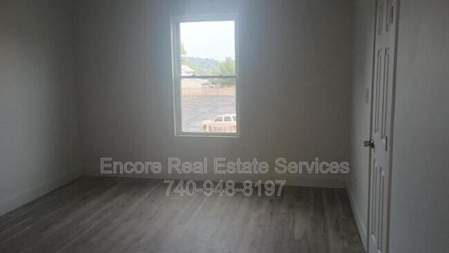 Foto del edificio - 325 Hudson Ave