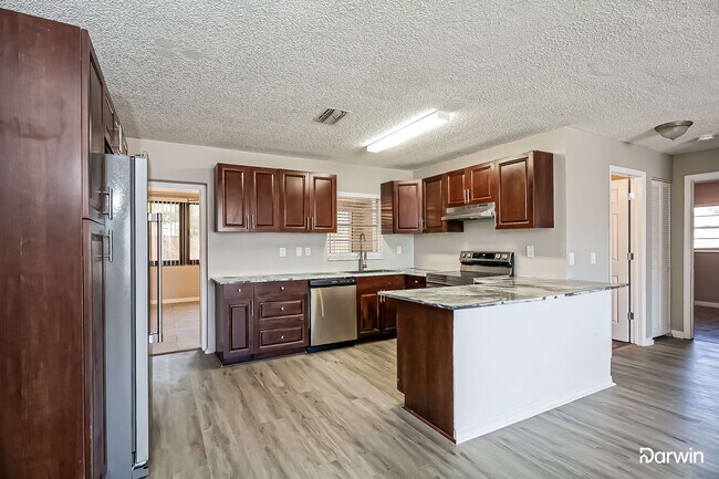 Building Photo - 7021 Landover Blvd, Spring Hill, FL 34608