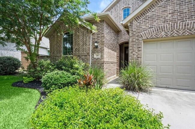 Building Photo - 150 Mayfield Dr