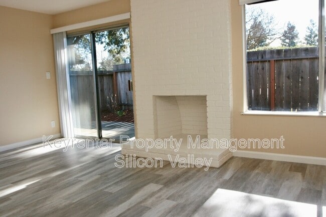Building Photo - 937 Miramonte Ave