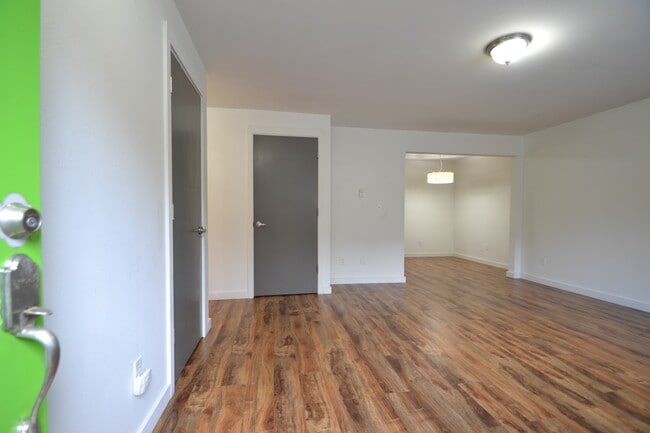 Foto del edificio - 3017 NE 140th St