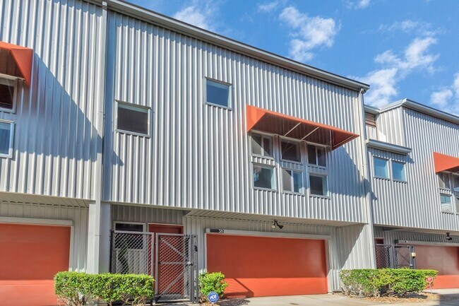 Foto del edificio - 2605 Calumet St