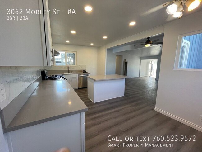 Building Photo - Great Serra Mesa location! 3 Bedroom/ 2 Ba...