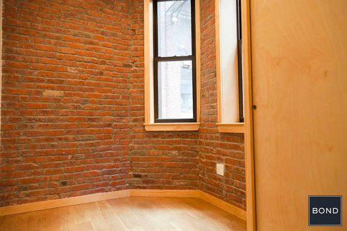 Primary Photo - 110 Madison Ave