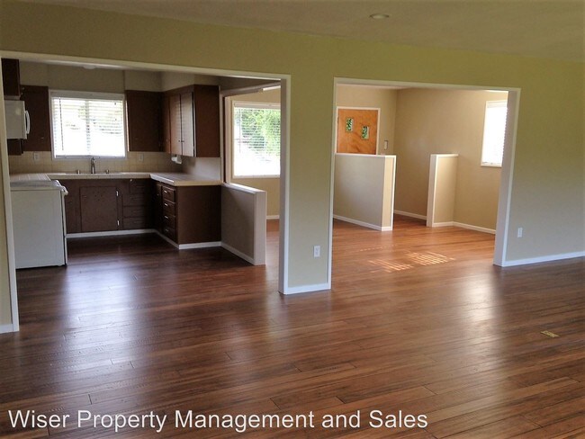 Building Photo - 2 br, 1 bath House - 1618 Birch Dr