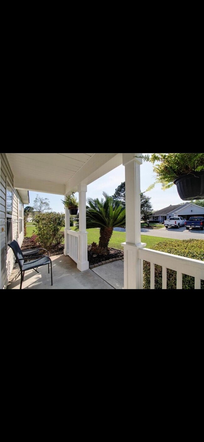 Foto del edificio - 55 Broadland Cir