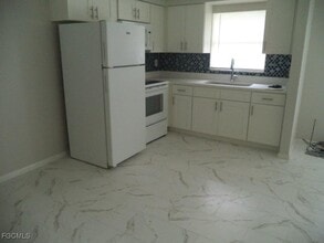 Building Photo - 306 Hubbard Ave