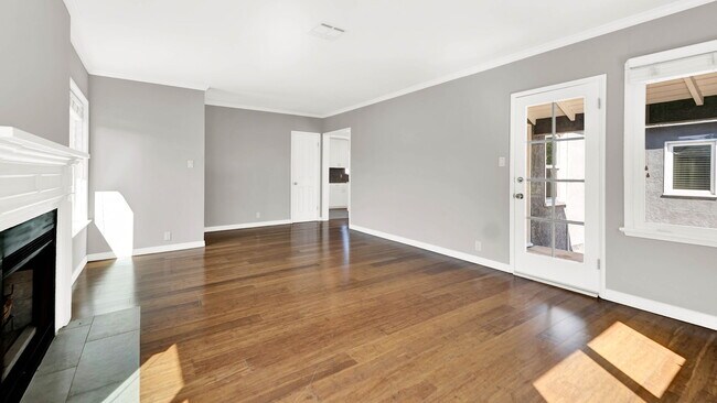 Building Photo - 8424 Gonzaga Ave