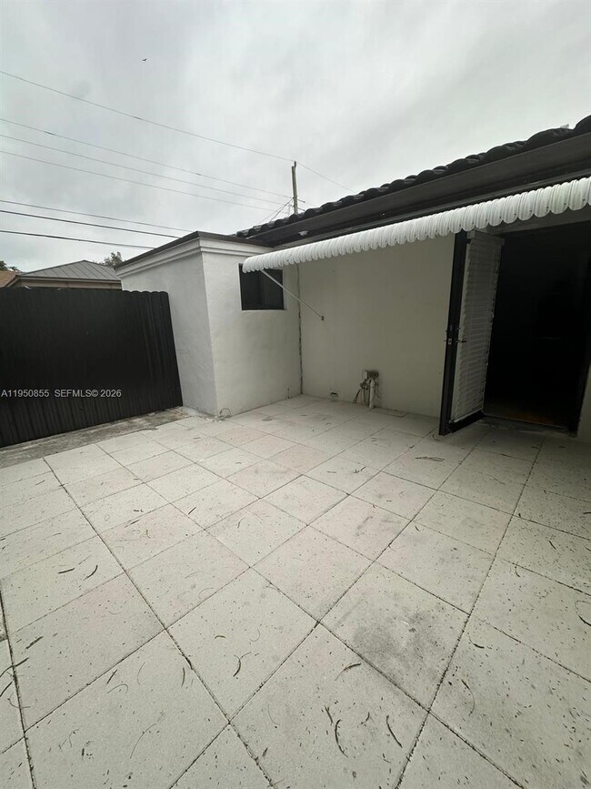 Foto del edificio - 7500 SW 30th Terrace