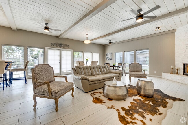 casa club - Shadow Ridge Apartments