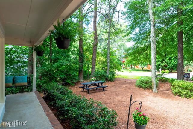 Building Photo - 3 br, 2 bath House - 236 Conrad Court