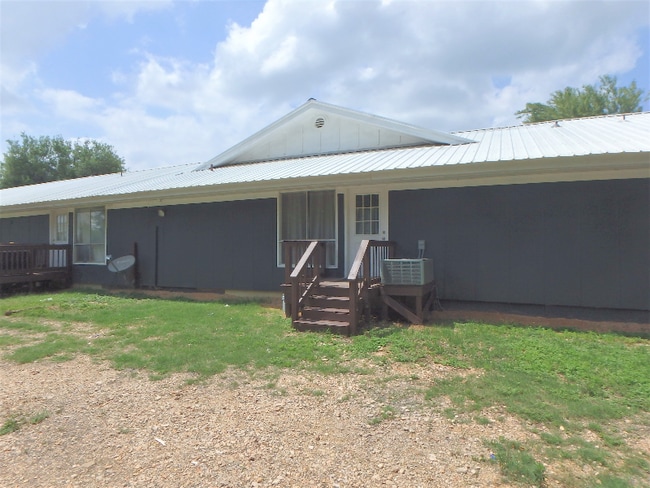 Building Photo - 13573 U.S. Hwy 87 W