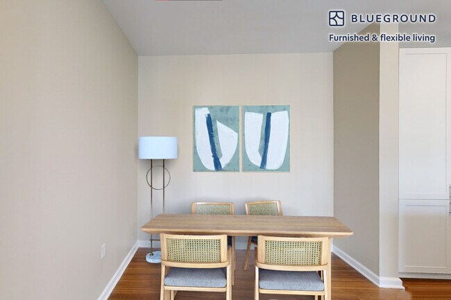 Foto del edificio - 49 Clayton Blvd