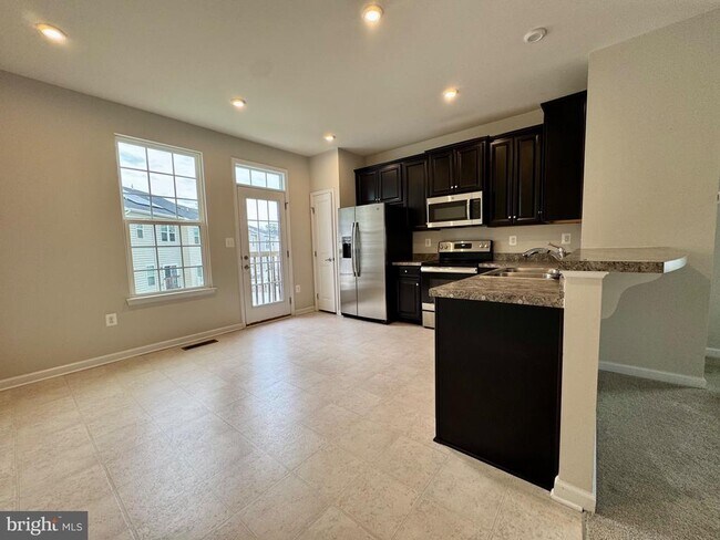Foto del edificio - 509 Rolling Valley Dr
