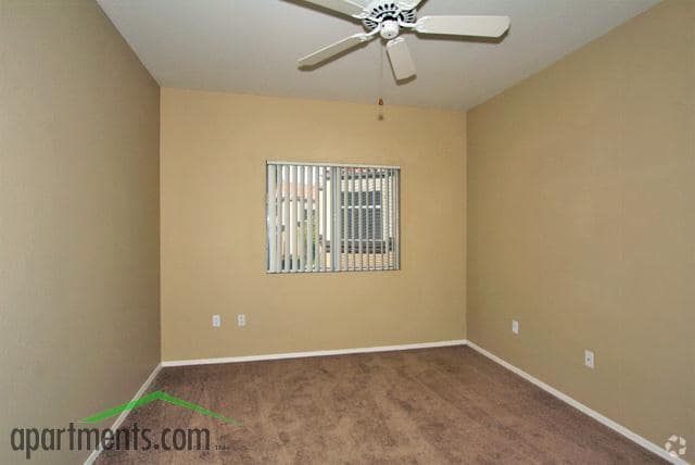 Dormitorio - Frank's on Shea