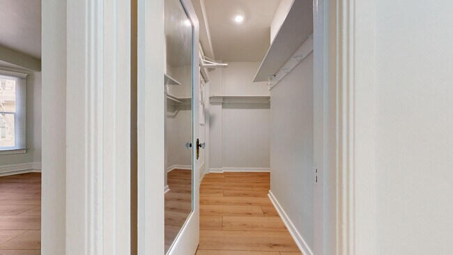 Building Photo - 507 Taylor St
