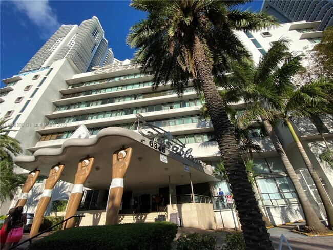 Building Photo - 6345 Collins Ave