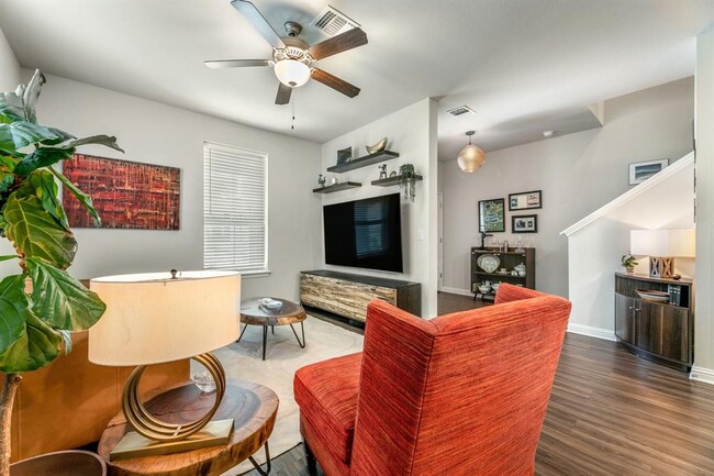 Building Photo - 7911 Mellencamp Dr