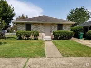 Building Photo - 721 Transcontinental Dr