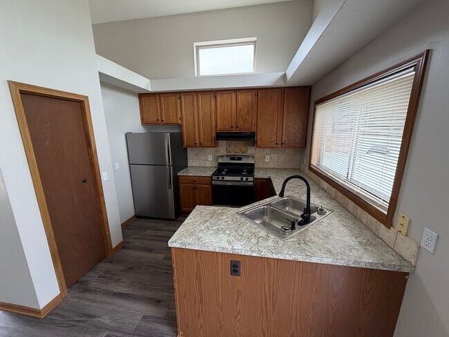 Foto del edificio - 4541 Brookmeadow Ct SE