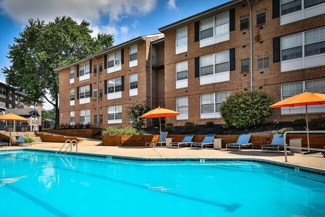 Outdoor Pool - Northbrook Apartments
