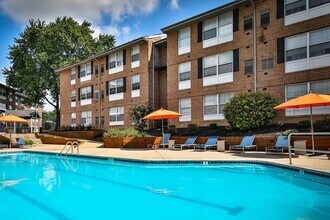 Outdoor Pool - Northbrook Apartments