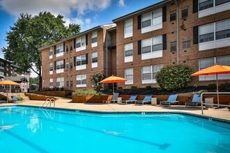 Outdoor Pool - Northbrook Apartments