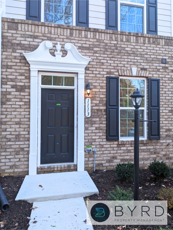 Building Photo - 1113 Ewing Pk Lp