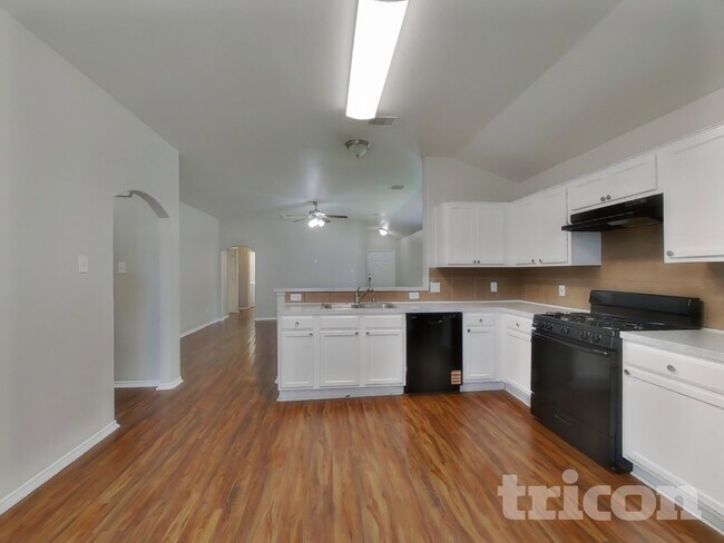 Building Photo - 20406 Clydesdale Ridge Dr