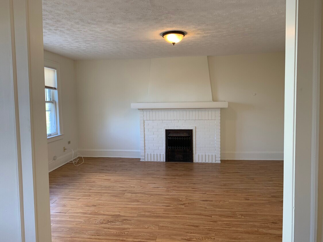 Kenton Apartments Apartments in Lakewood, OH