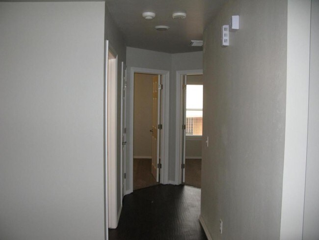 Building Photo - 11637 Royal Coach Dr. Yukon, OK. 73099