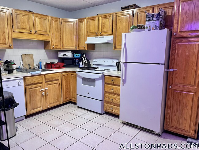 Building Photo - 80 Gardner St