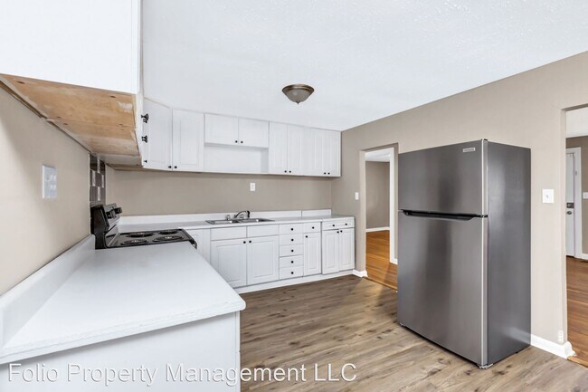 Building Photo - 3 br, 1 bath House - 2731 Mastin Lake Road