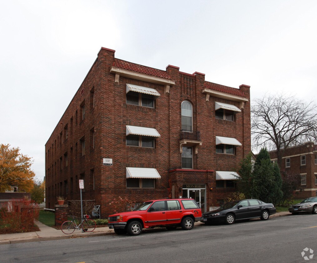 Foto del edificio - 3617 Bryant Ave S