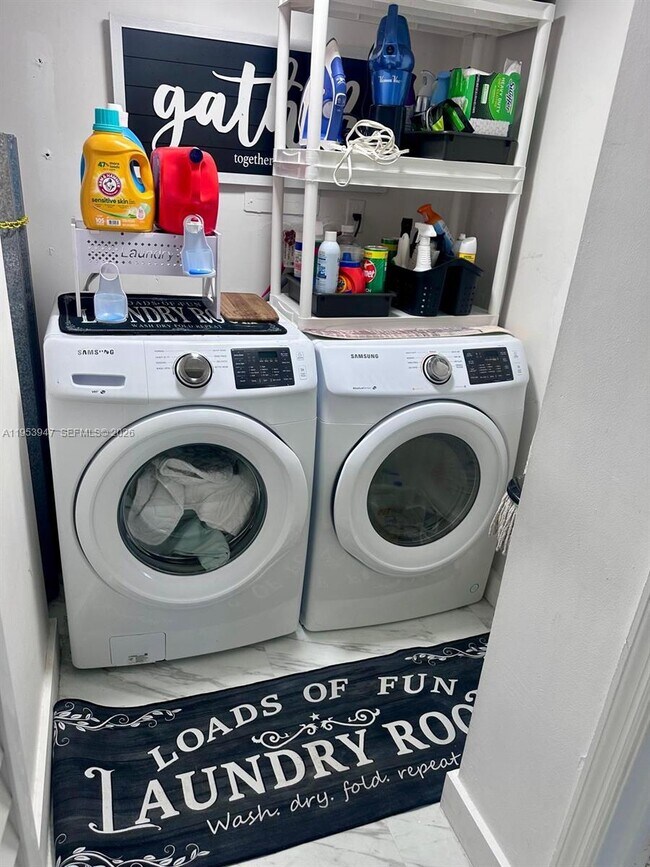 Foto del edificio - 9340 Fontainebleau Blvd