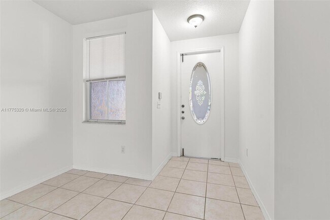 Foto del edificio - 10863 SW 88th Terrace