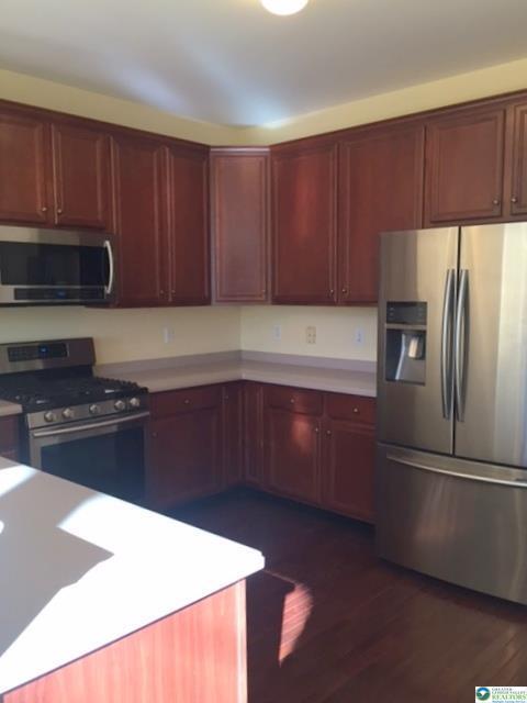 Foto del edificio - 606 N 41st St