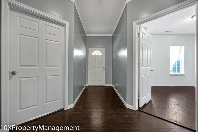 Foto del edificio - 1646 S Champion Ave