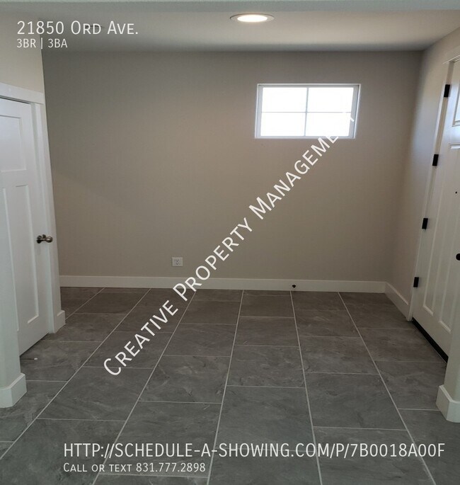 Foto del edificio - 3 Bedroom House in East Garrison, CA 93933