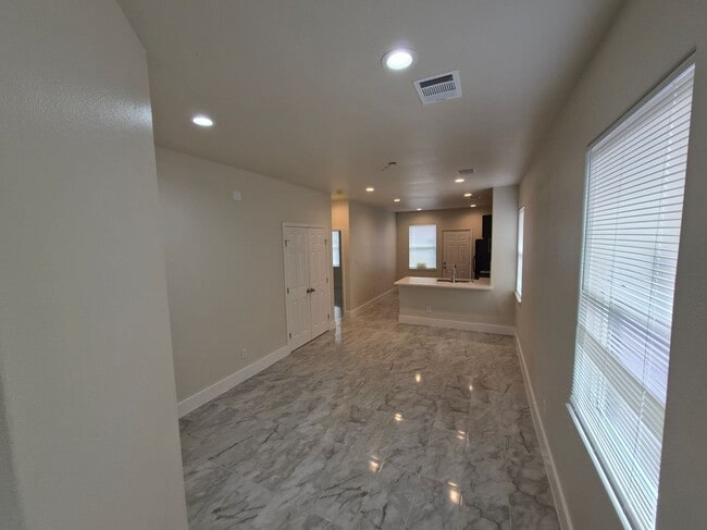 Foto del edificio - 9745 Black Gum