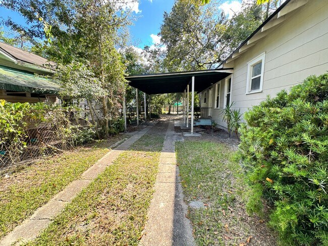 Foto del edificio - House for rent