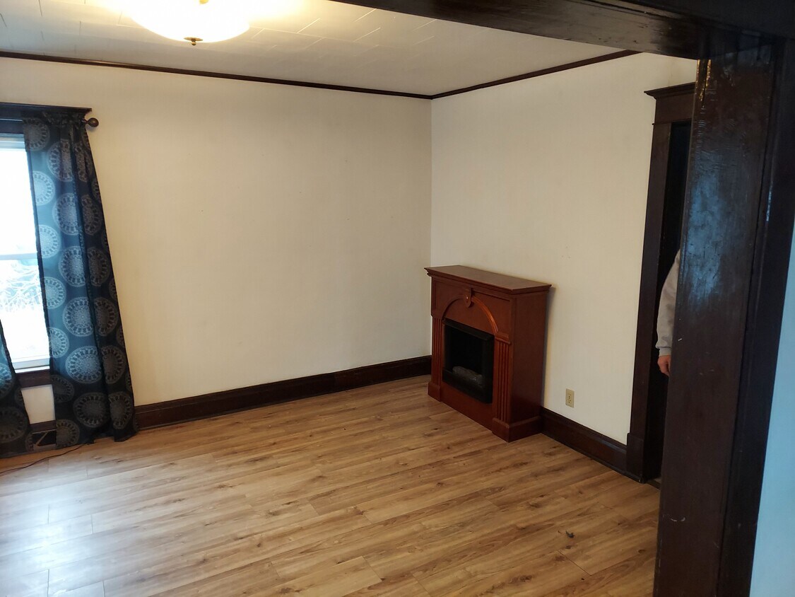 Foto del edificio - 108 2nd St N