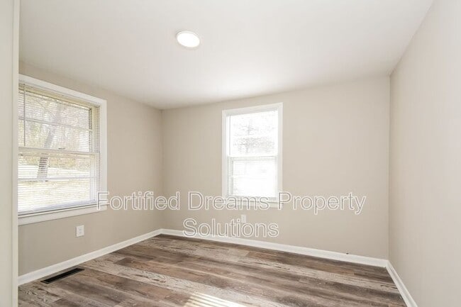 Building Photo - 4400 Voss Ave