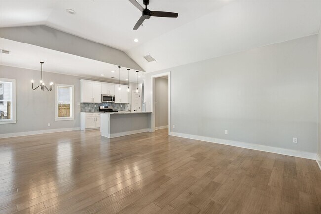 Foto del edificio - 3573 Douglass Ave